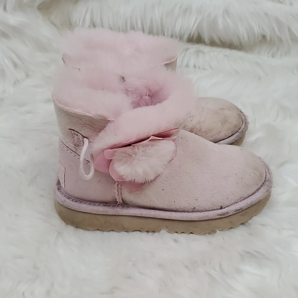 UGG pink leather suede girl winter boots size 8